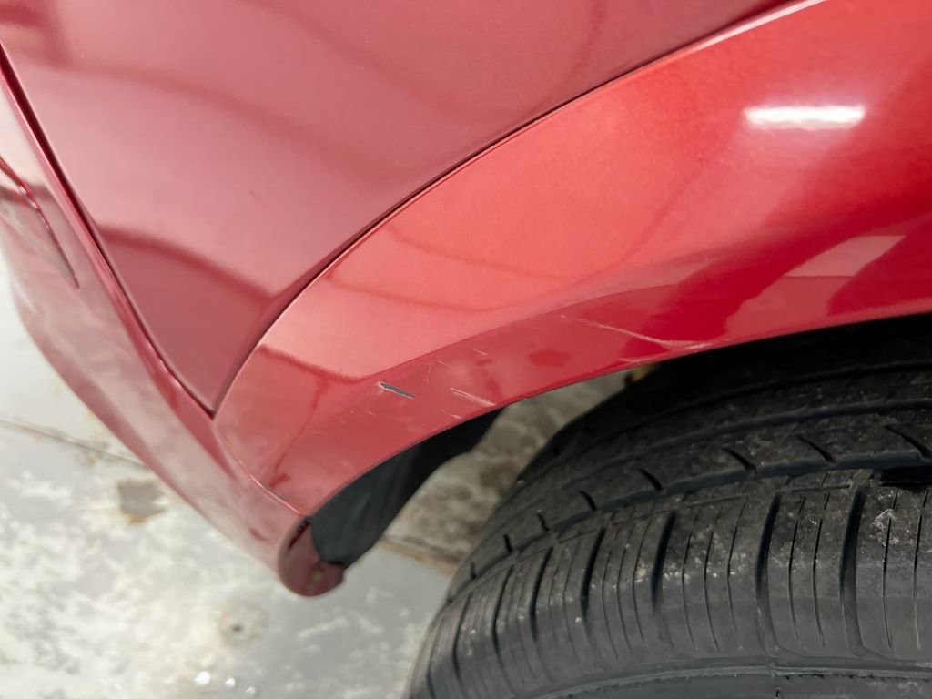 Used 2012 Chevrolet Captiva Sport LT FWD image 26