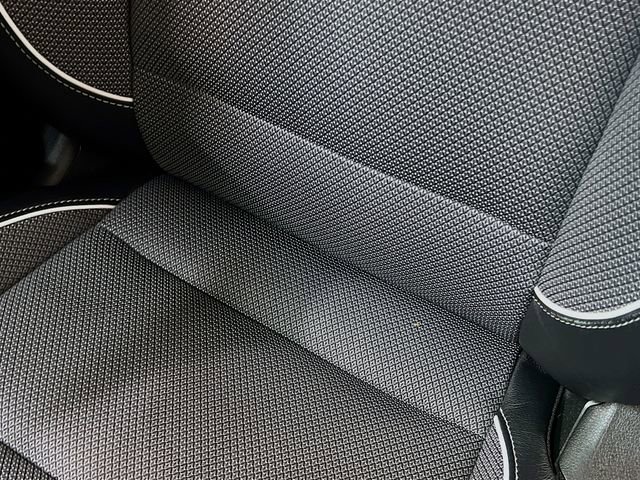 Used 2022 Kia Niro EX image 20