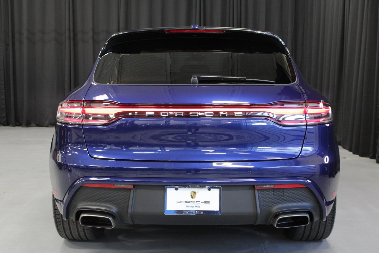 Certified 2025 Porsche Macan image 6