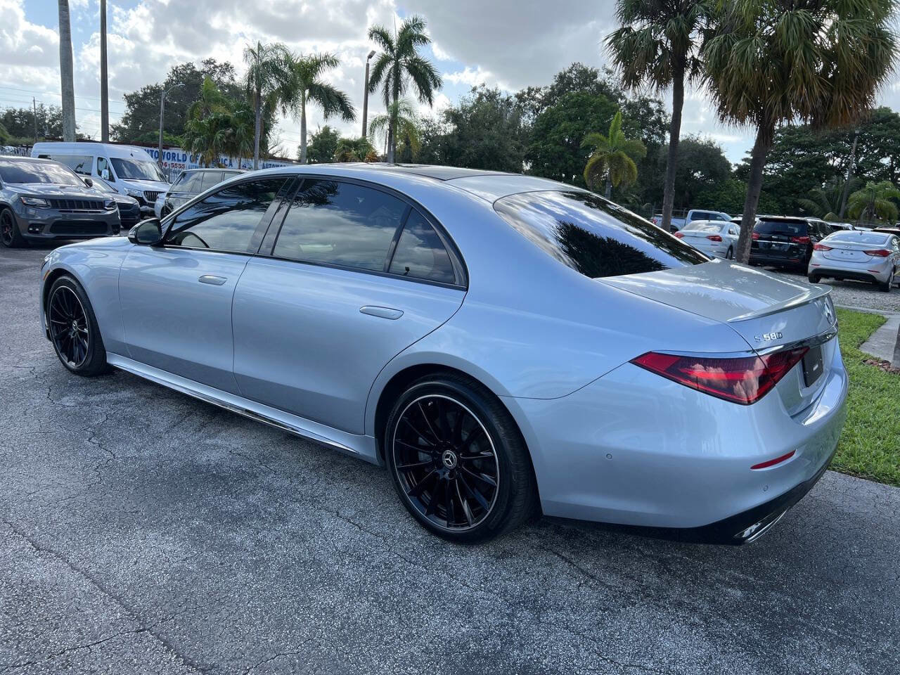 Used 2023 Mercedes-Benz S 580 4MATIC Sedan image 9