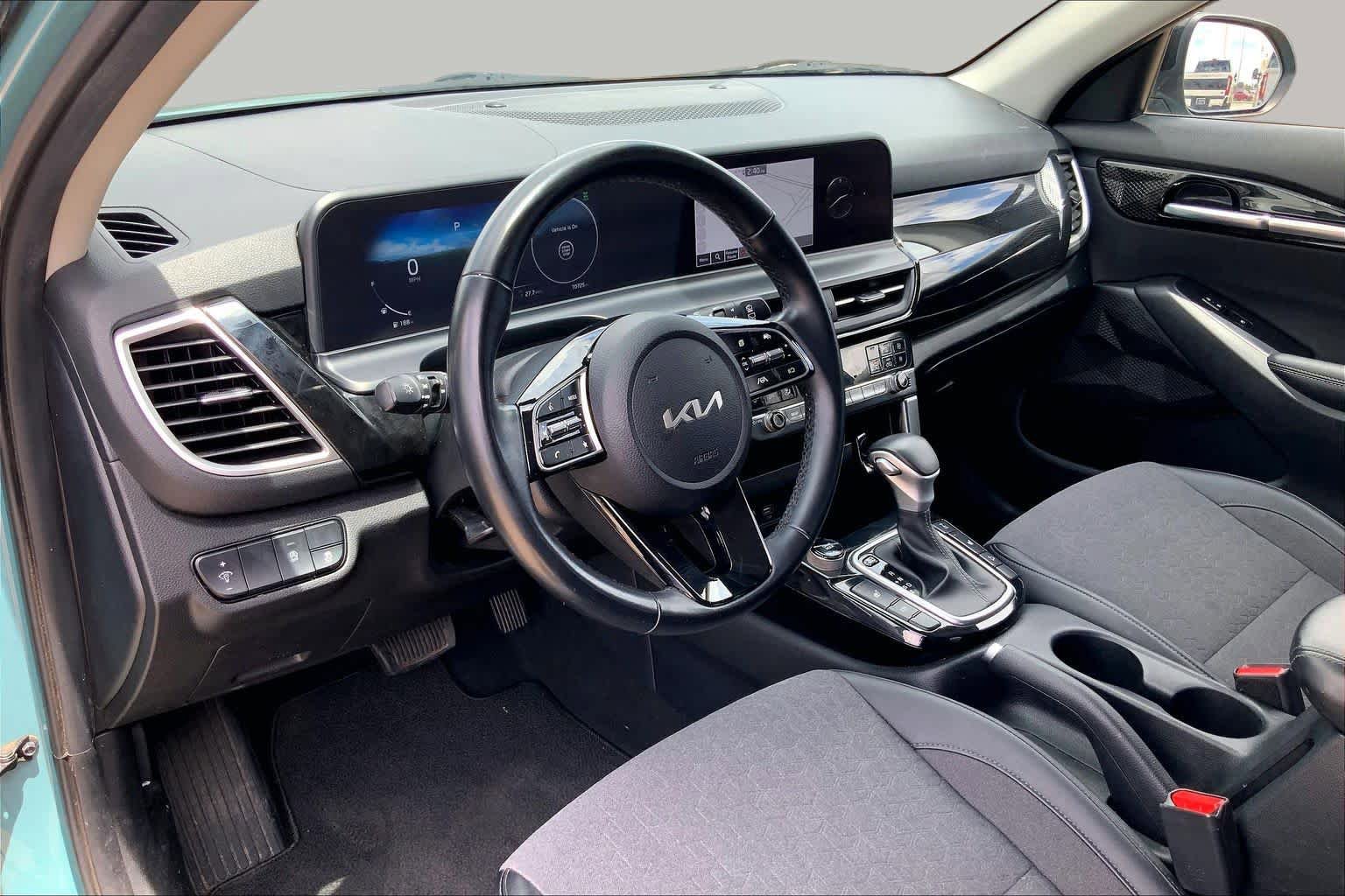 Used 2024 Kia Seltos S AWD/4WD image 18