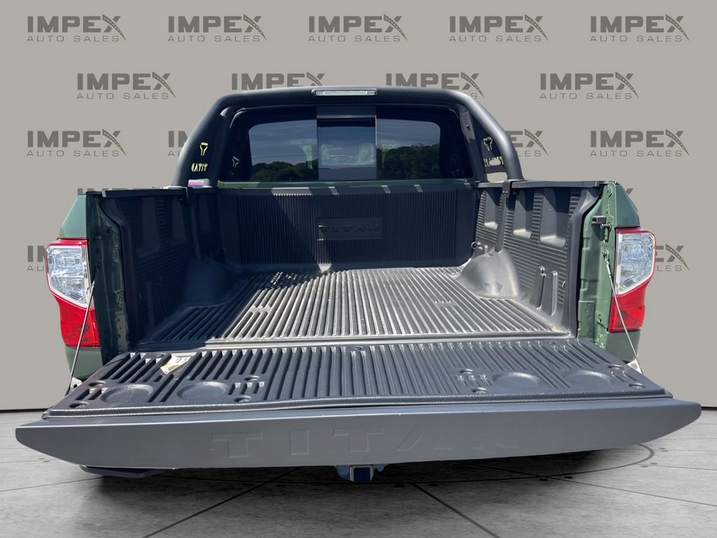 Used 2024 Nissan Titan SV w/ SV Bronze Edition Package image 27