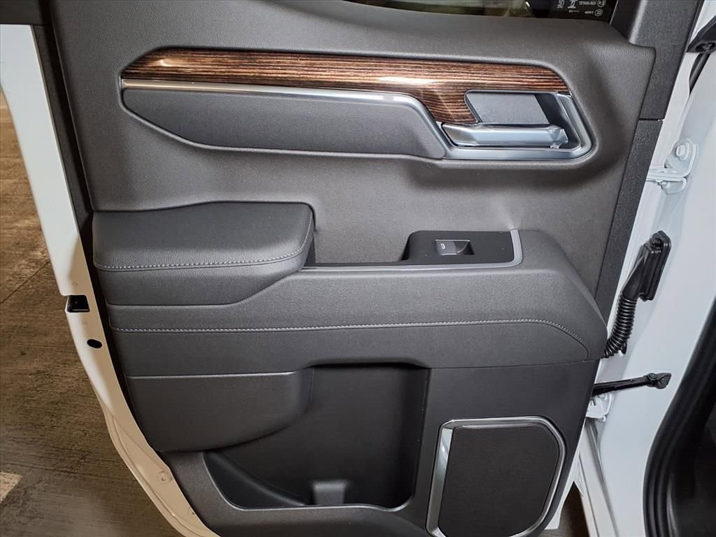 New 2026 GMC Sierra 1500 SLE w/ X31 Off-Road Package image 11