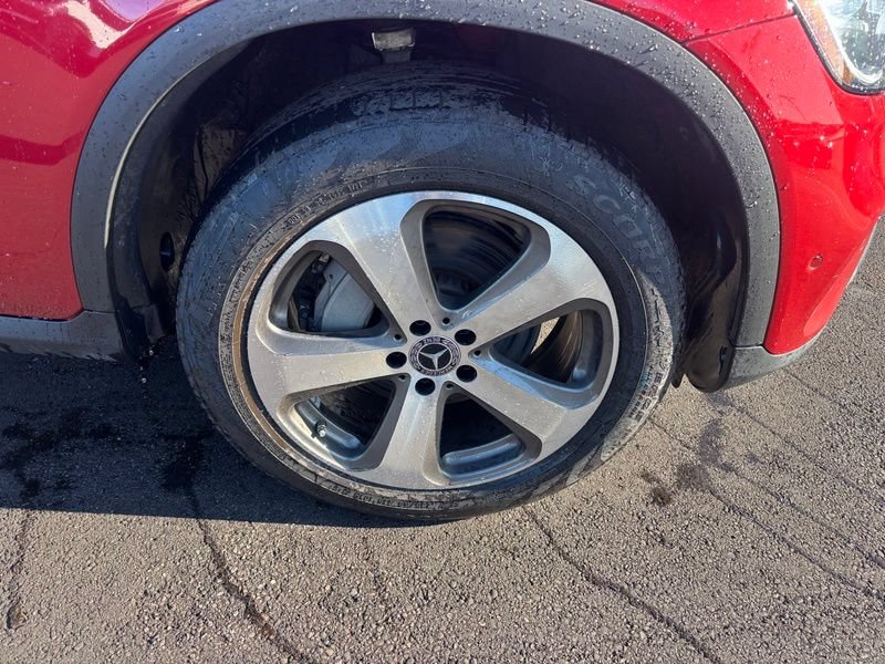 Used 2021 Mercedes-Benz GLC 300 4MATIC image 15