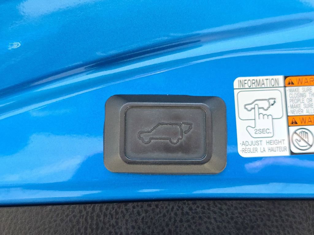 Used 2016 Toyota RAV4 XLE FWD image 16