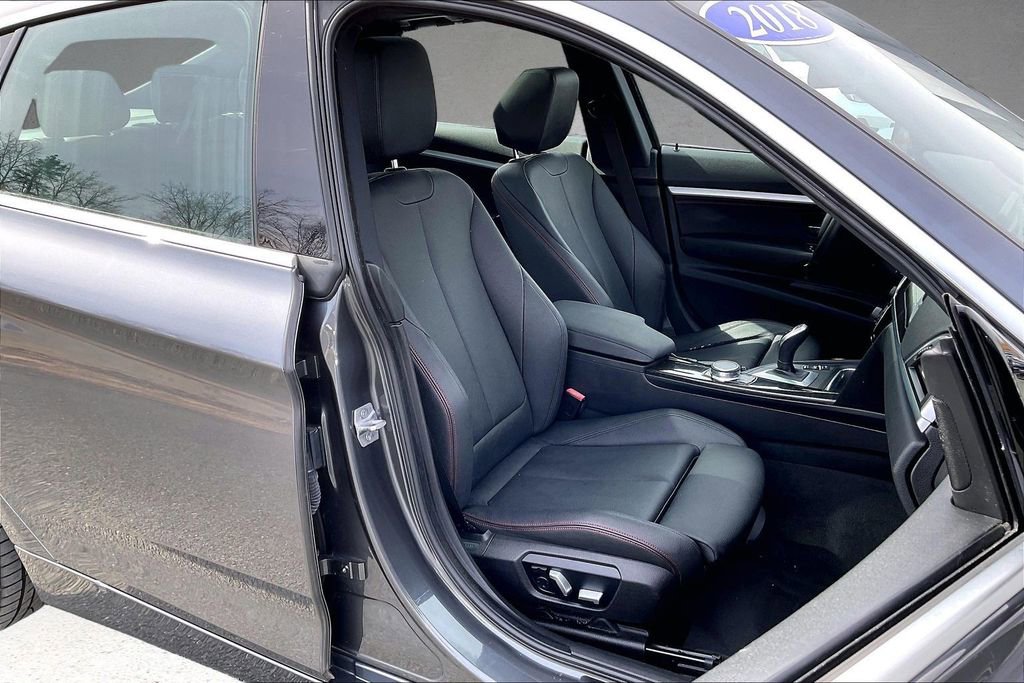 Used 2018 BMW 330i Gran Turismo xDrive image 29
