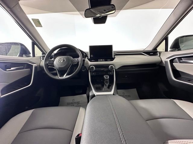 Used 2023 Toyota RAV4 XLE Premium FWD image 17