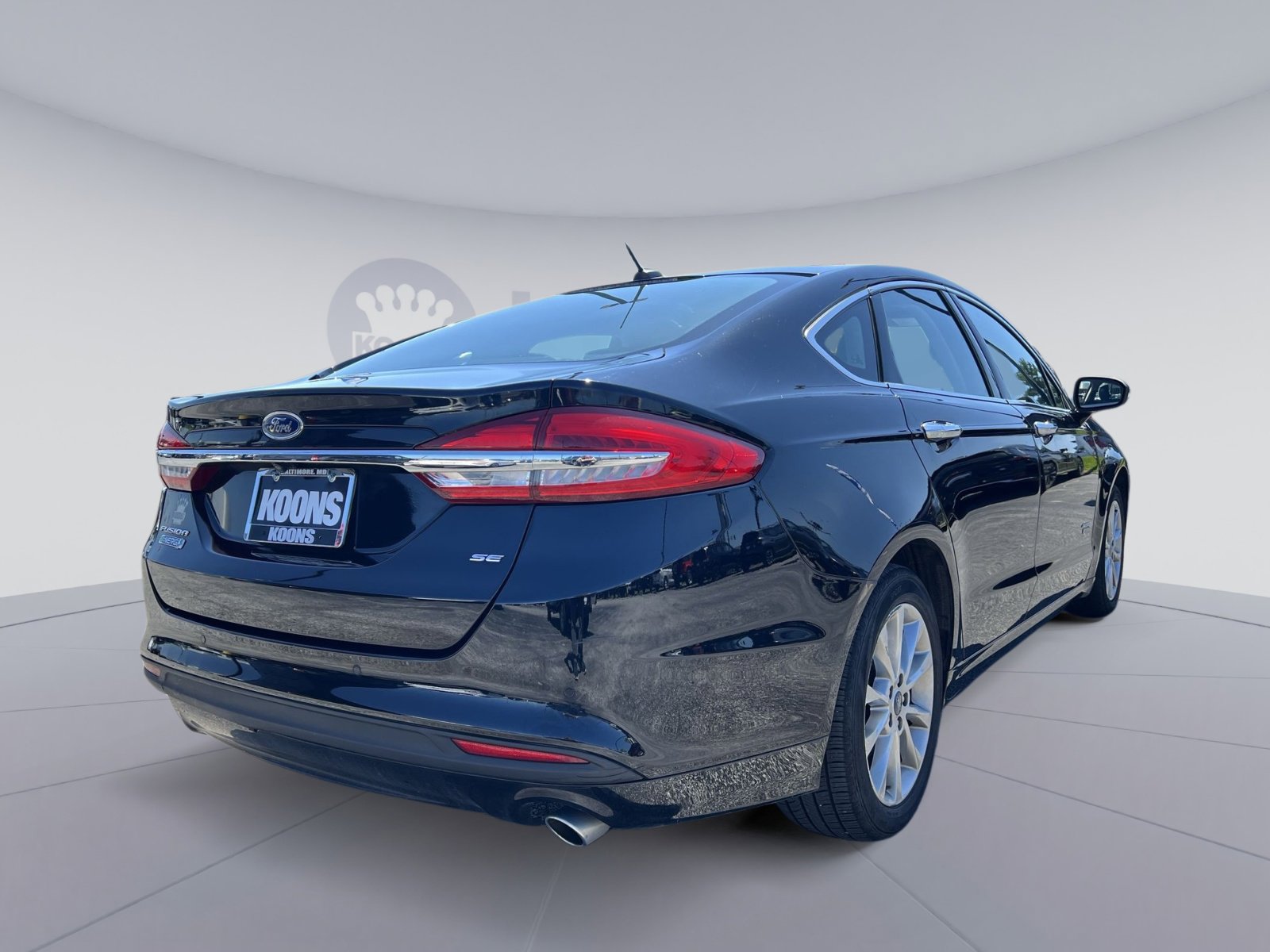 Used 2018 Ford Fusion Energi SE FWD image 4