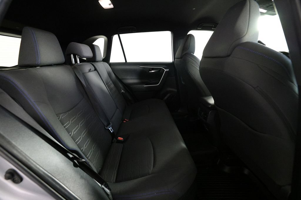Used 2022 Toyota RAV4 SE AWD/4WD image 11