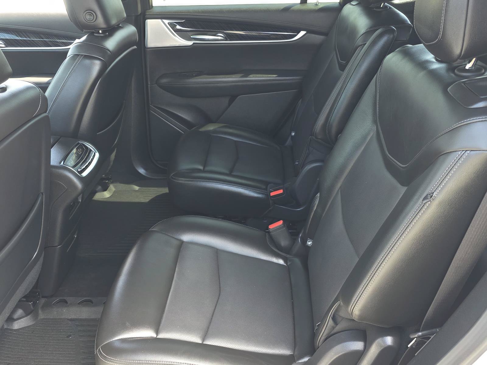 Certified 2023 Cadillac XT6 Premium Luxury w/ LPO, Floor Liner Package FWD image 26
