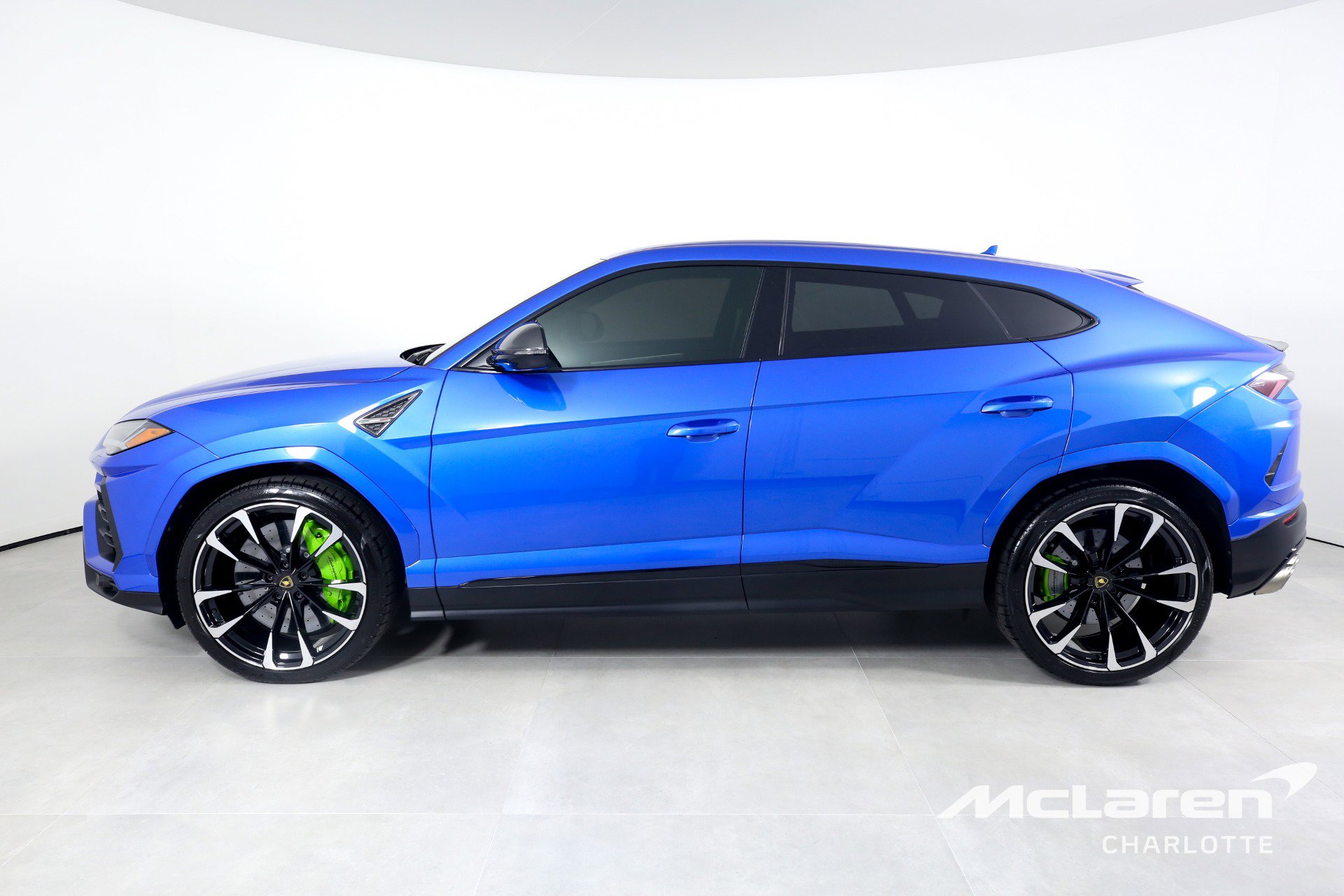 Used 2022 Lamborghini Urus image 5