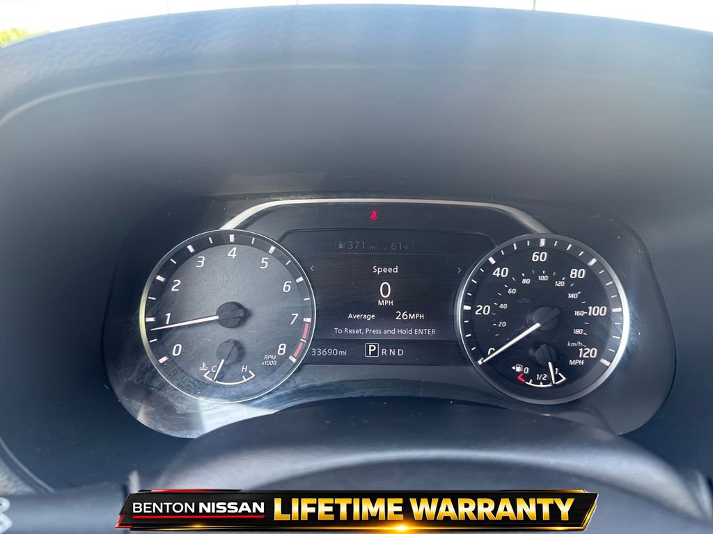 Used 2023 Nissan Frontier SV image 14