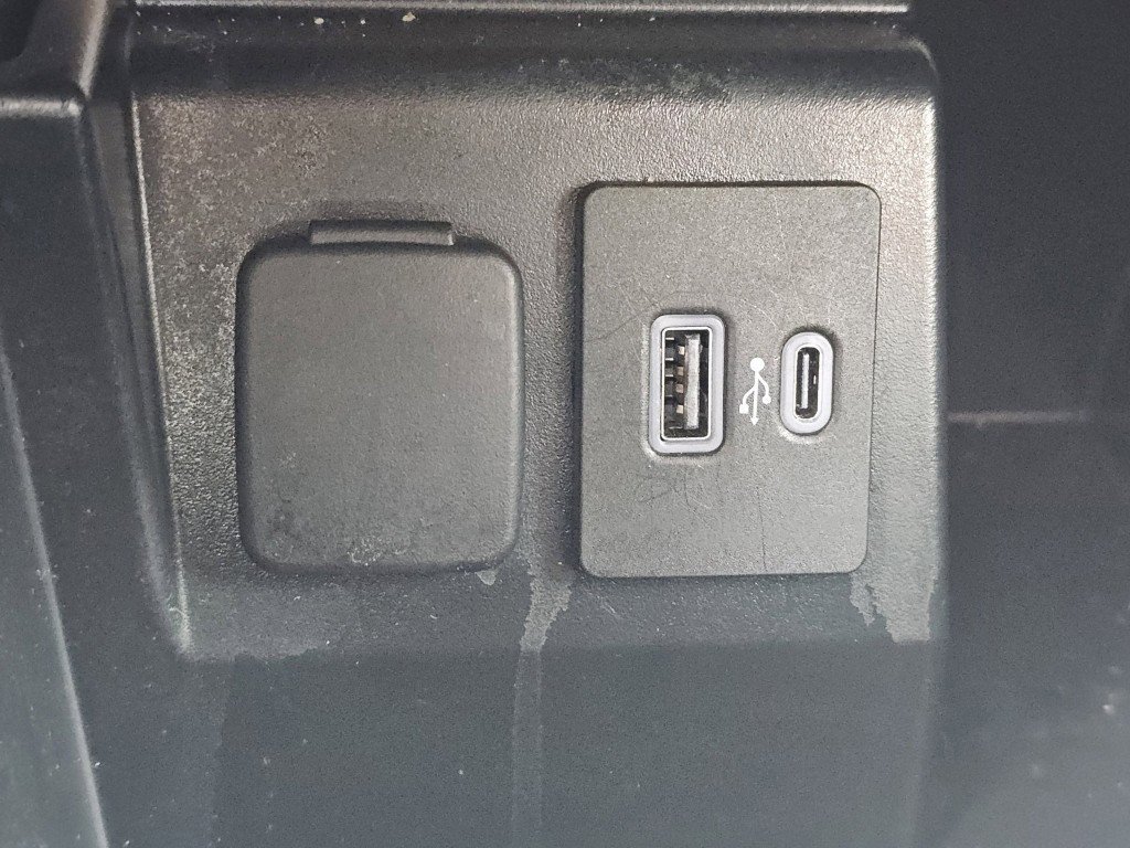Used 2024 Ford Explorer 4WD Police Interceptor image 13