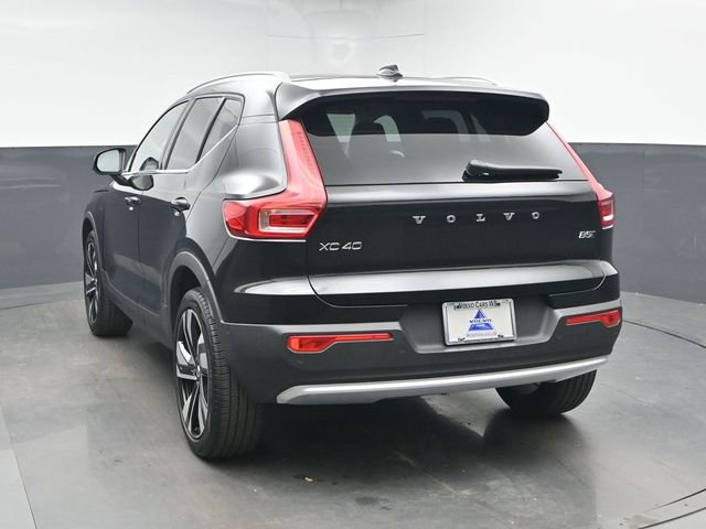 Used 2023 Volvo XC40 B5 Plus w/ Protection Package Premier AWD/4WD image 8