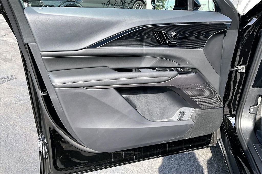 New 2026 Cadillac Lyriq Sport image 11