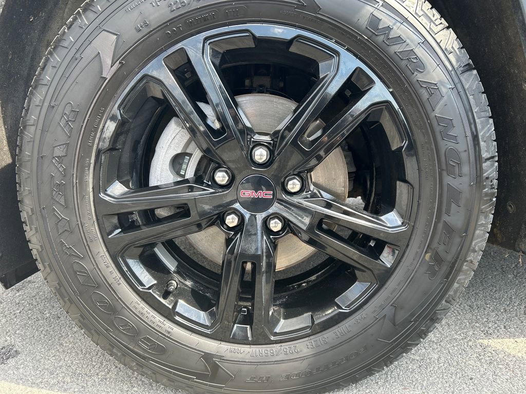Certified 2023 GMC Terrain AT4 AWD/4WD image 28