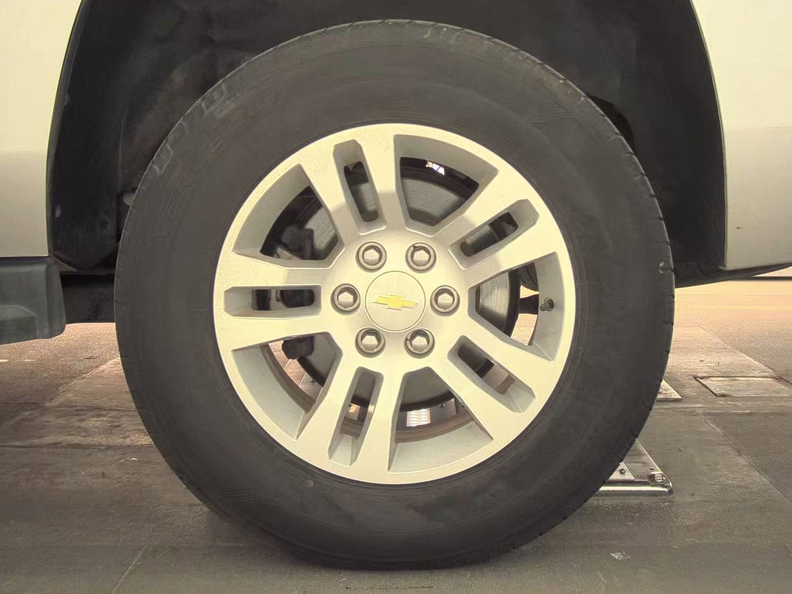 Used 2018 Chevrolet Tahoe LT image 13