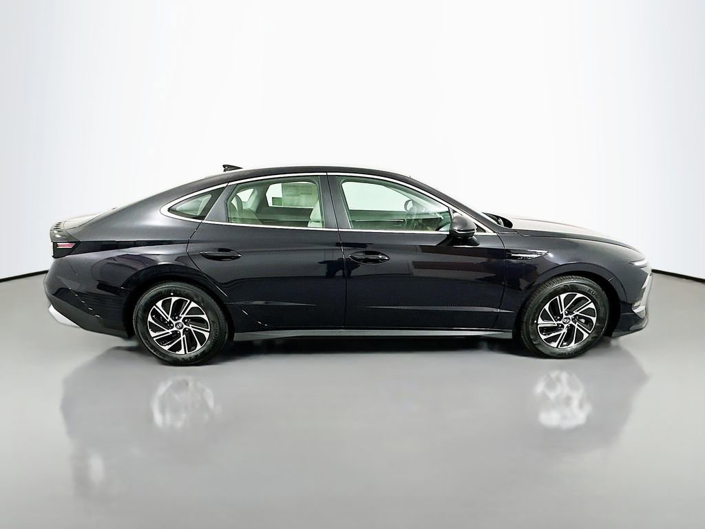 New 2026 Hyundai Sonata Blue image 4