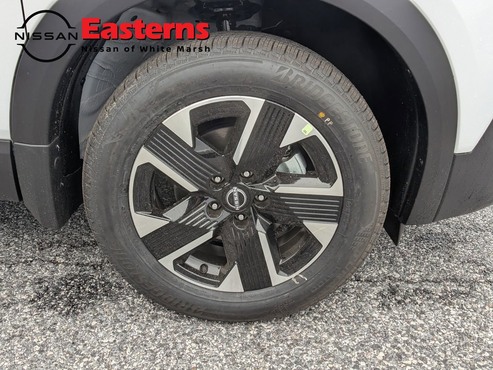 New 2026 Nissan Kicks SV AWD/4WD image 25
