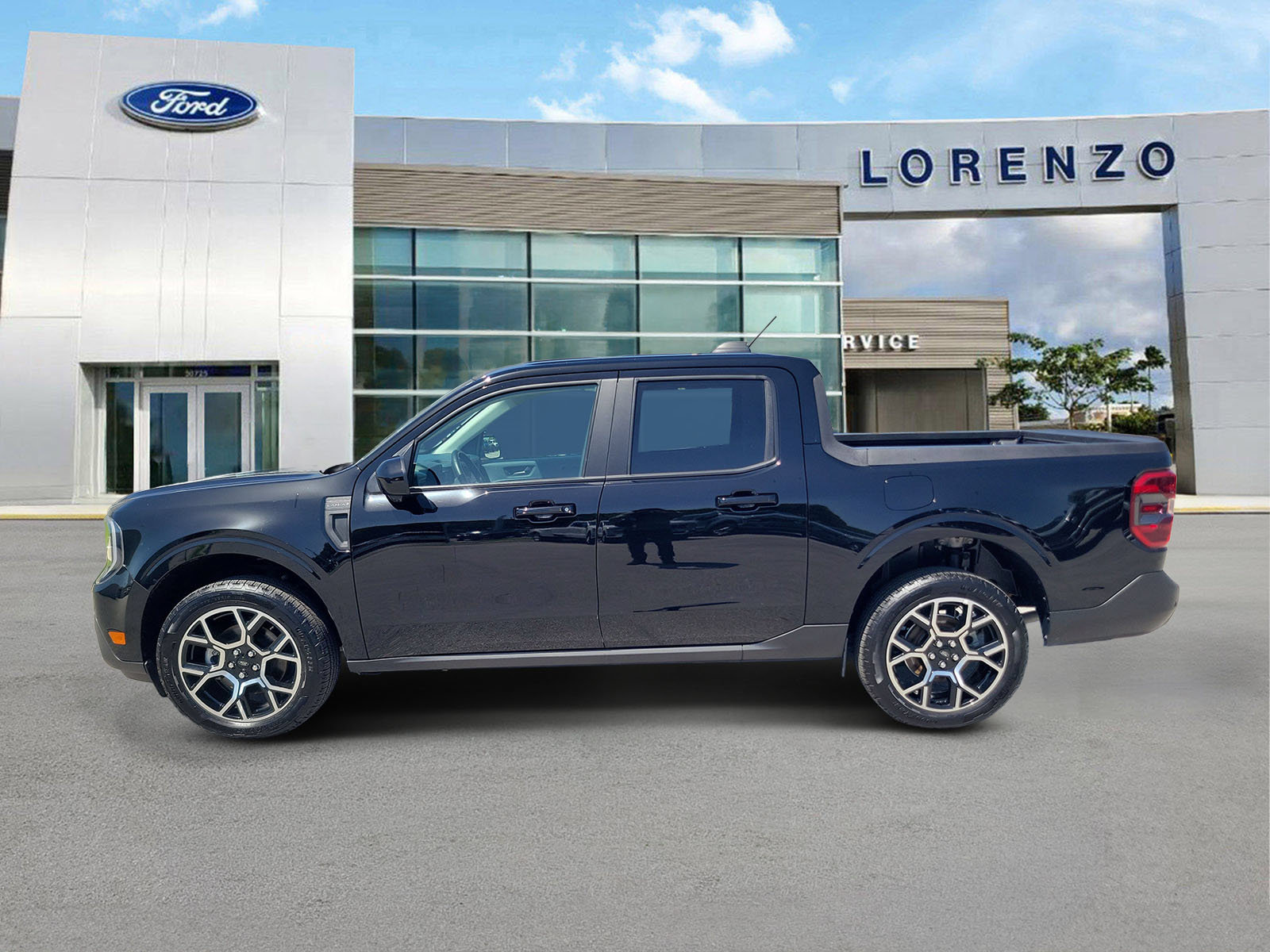 Used 2025 Ford Maverick Lariat w/ 4K Tow Package AWD/4WD image 8