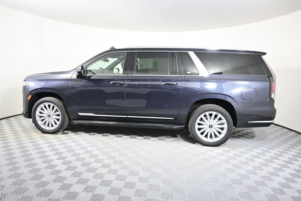 Used 2024 Cadillac Escalade ESV Luxury w/ LPO, Floor Liner Package AWD/4WD image 3
