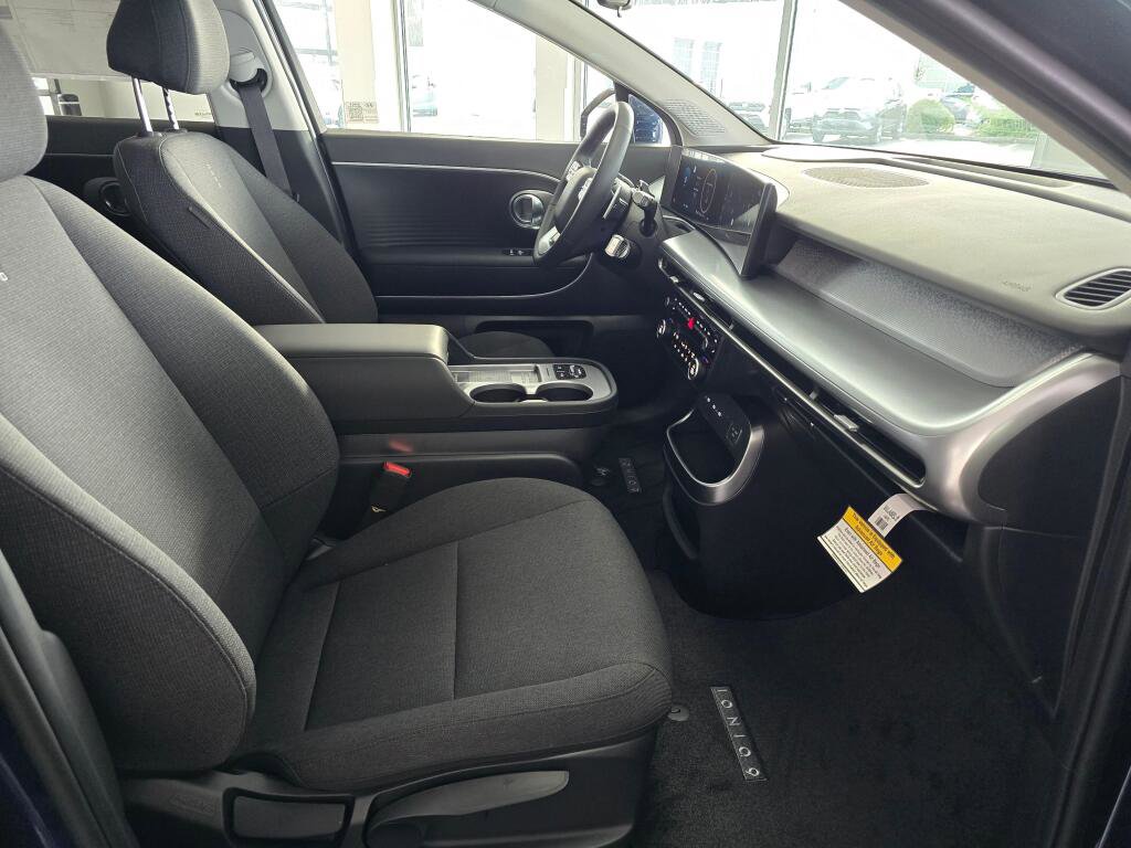 New 2026 Hyundai Ioniq 9 S RWD image 34