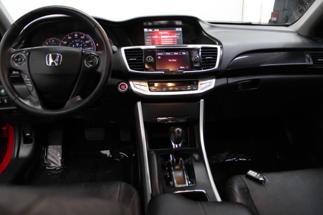 Used 2015 Honda Accord EX-L image 2