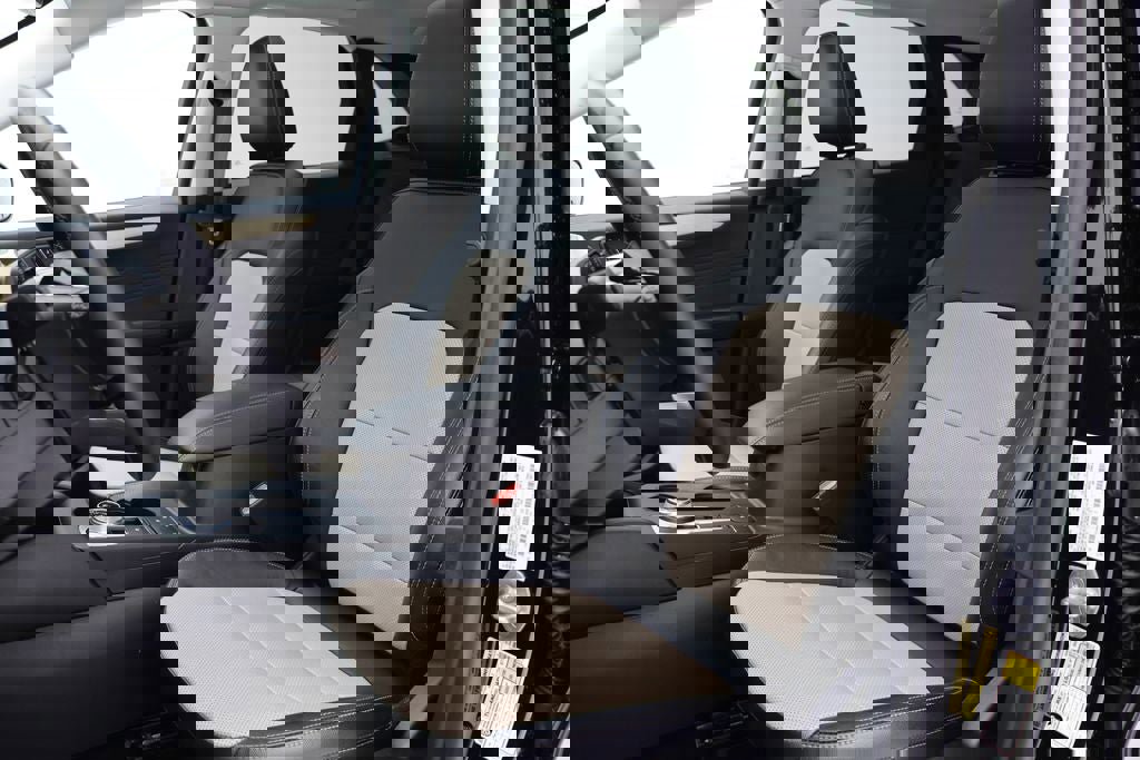 Used 2022 Ford Escape Titanium w/ Titanium Elite Package image 16