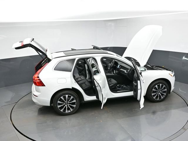 Used 2023 Volvo XC60 B5 Core w/ Climate Package image 46