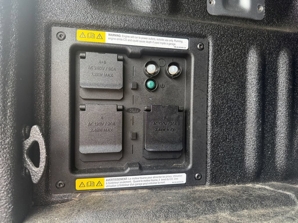 Used 2025 Ford F150 Lariat w/ Equipment Group 501A Mid AWD/4WD image 6
