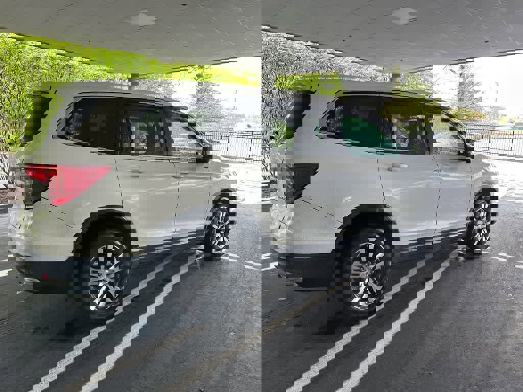 Used 2017 Honda Pilot EX image 15