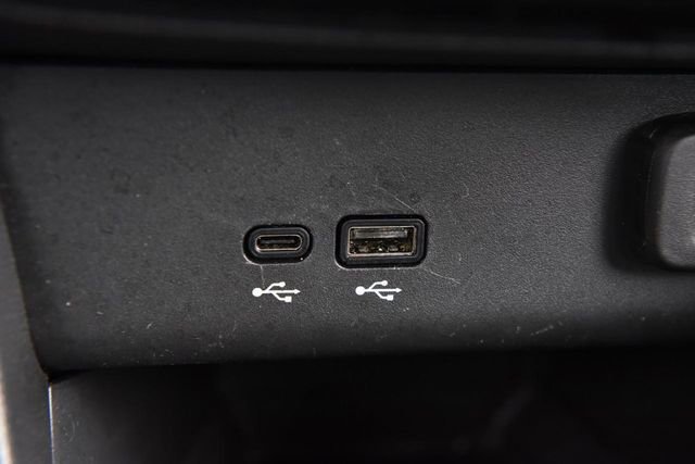 Used 2024 Buick Encore GX Sport Touring image 15