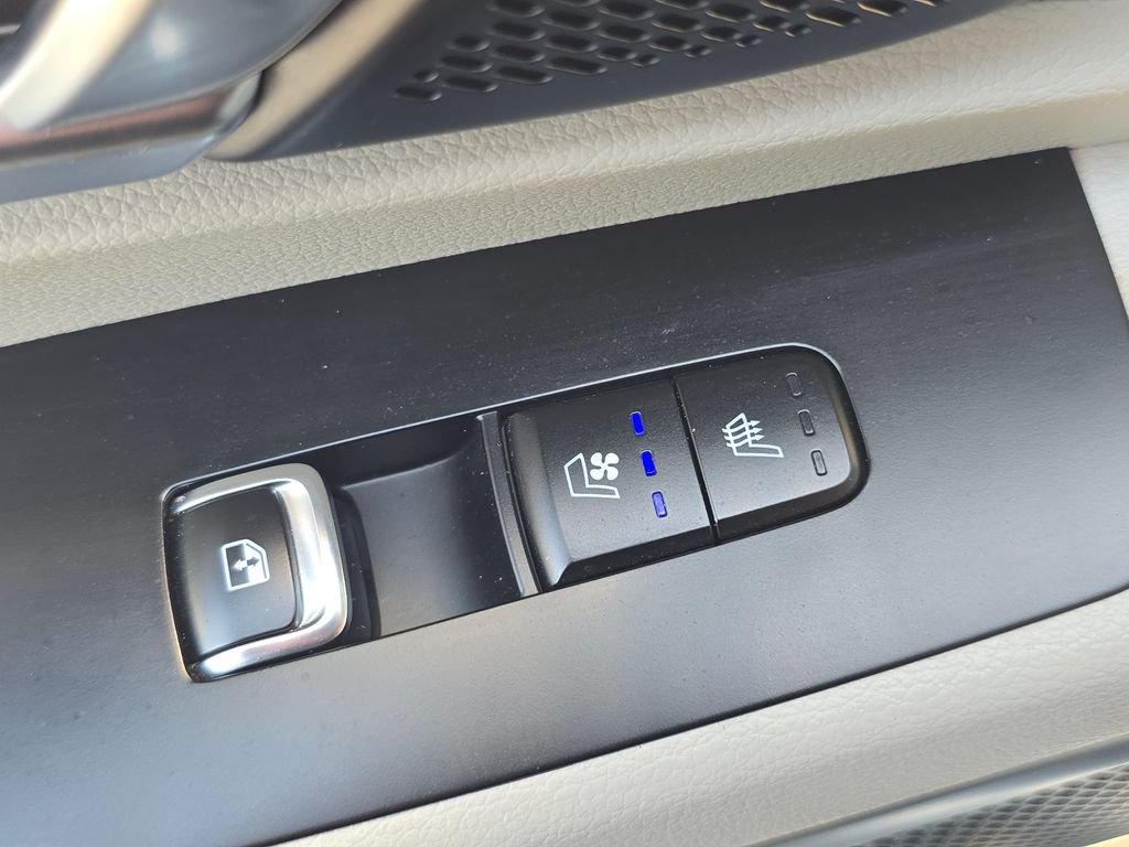 Used 2023 Kia Telluride SX Prestige AWD/4WD image 14