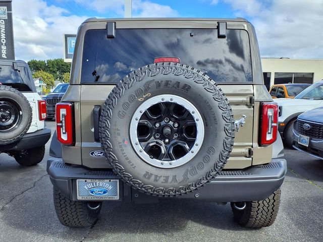 New 2026 Ford Bronco Badlands w/ Sasquatch Package image 3