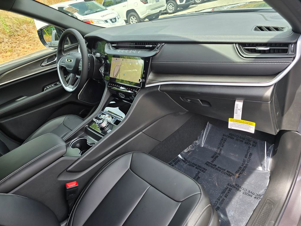 New 2026 Jeep Grand Cherokee L Limited AWD/4WD image 25