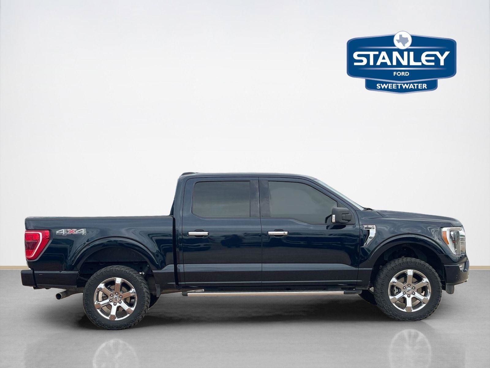 Used 2023 Ford F150 XLT w/ Equipment Group 302A High AWD/4WD image 9