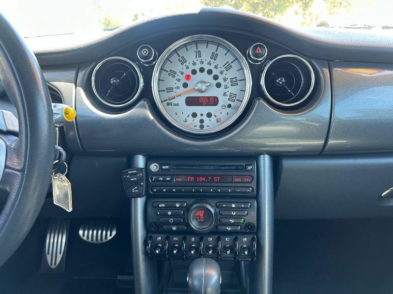 Used 2006 MINI Cooper S FWD image 12