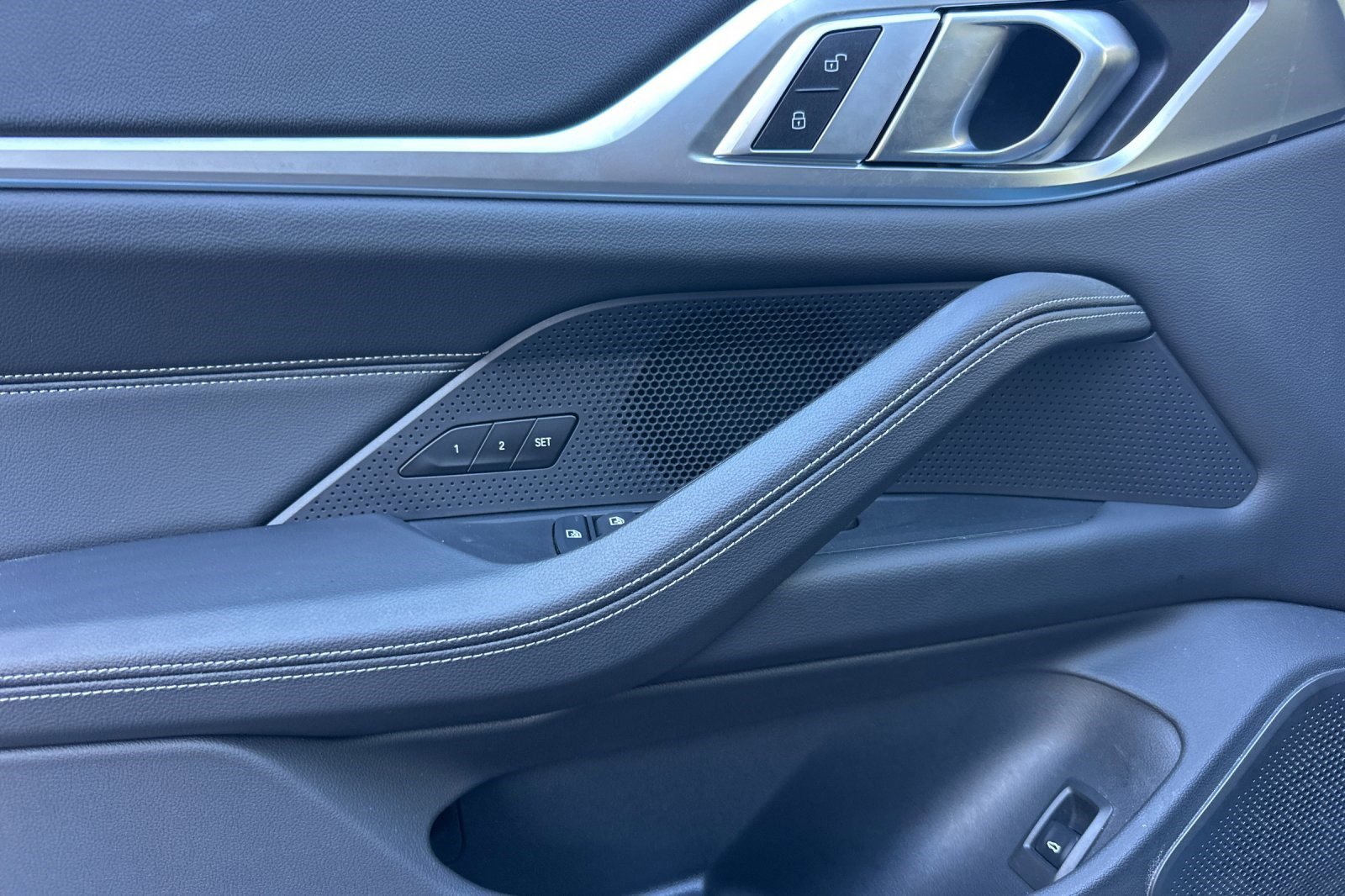 Used 2023 BMW i4 eDrive35 image 12