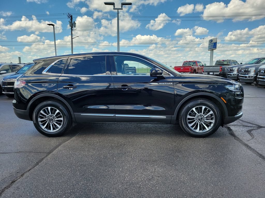 Certified 2023 Lincoln Nautilus FWD w/ Premium Package image 3