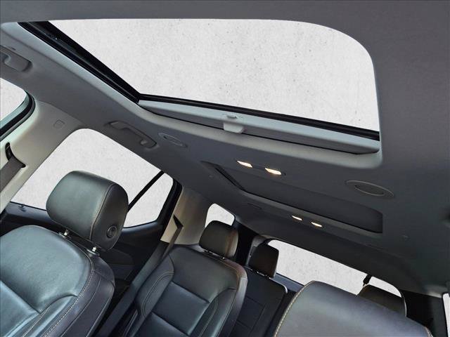 Used 2021 Chevrolet Traverse Premier w/ Redline Edition FWD image 14