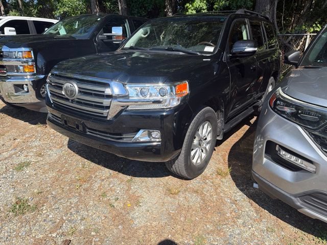 Used 2017 Toyota Land Cruiser AWD/4WD image 3