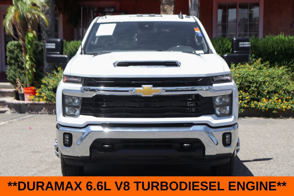 Used 2024 Chevrolet Silverado 3500 LT w/ Convenience Package AWD/4WD image 3