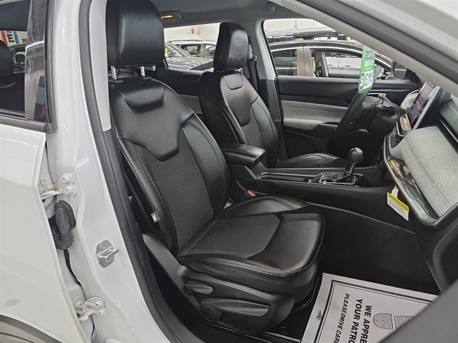 Used 2022 Jeep Compass Latitude AWD/4WD image 8