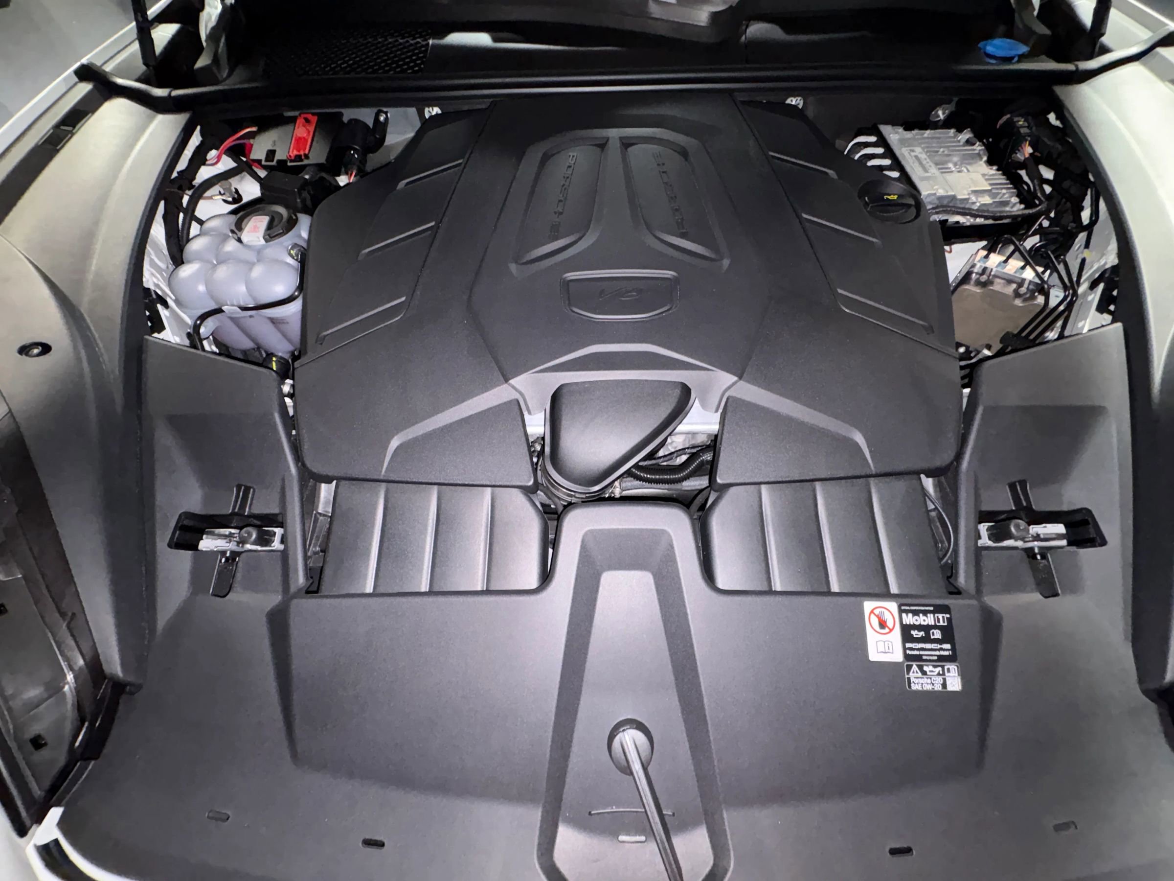 Used 2026 Porsche Cayenne image 26