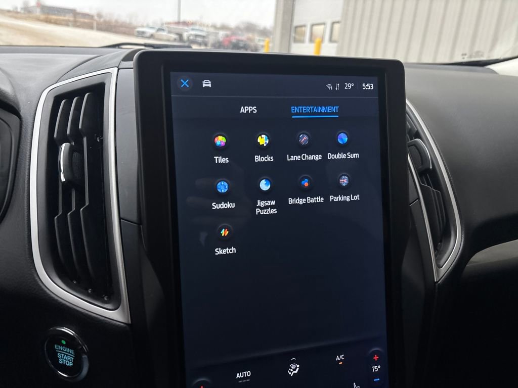 Used 2024 Ford Edge SEL w/ Convenience Package image 33