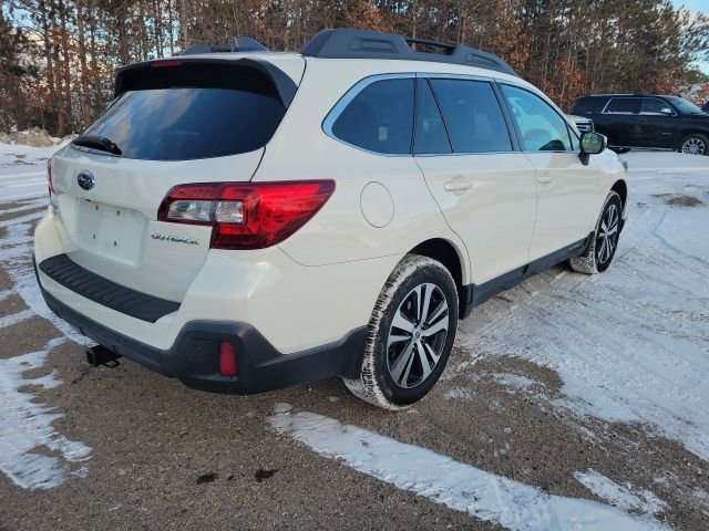 Used 2018 Subaru Outback 2.5i Limited image 9