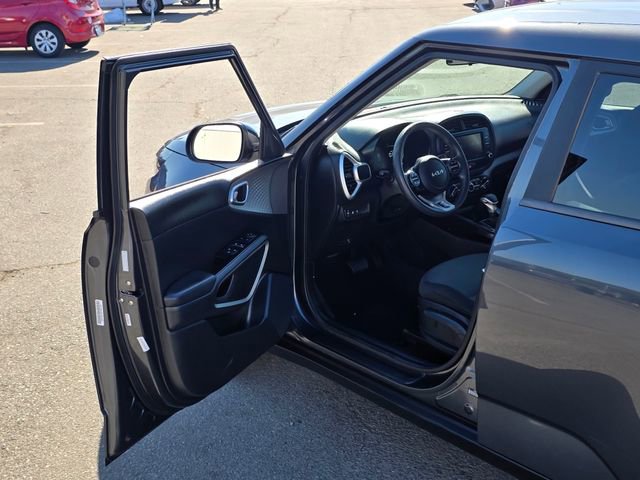 Used 2023 Kia Soul LX w/ Option Group 015 image 34