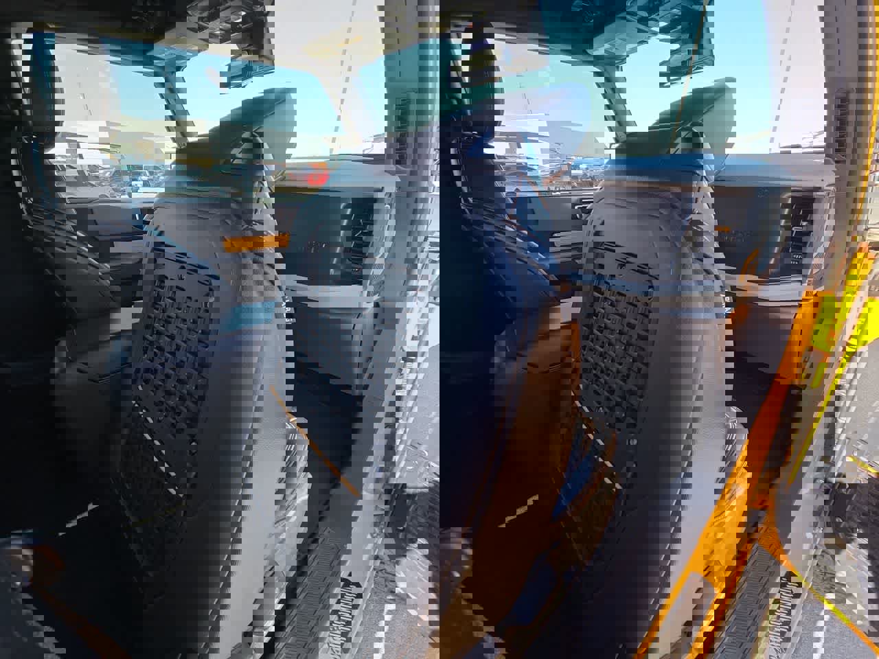 Used 2021 Ford Bronco Badlands image 16