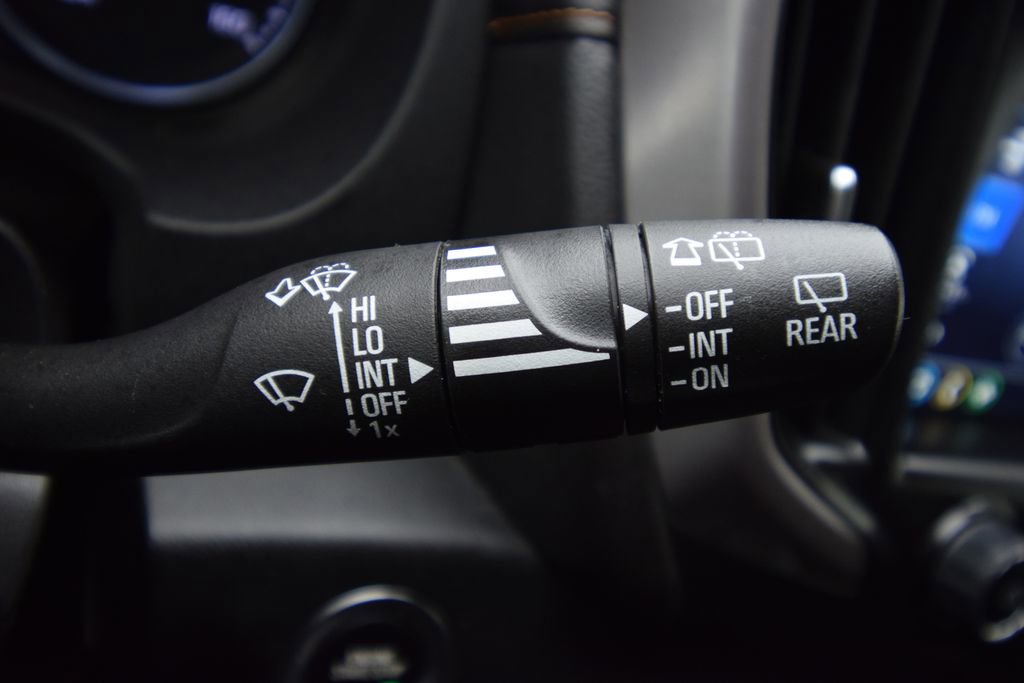 Used 2023 GMC Terrain AT4 image 36