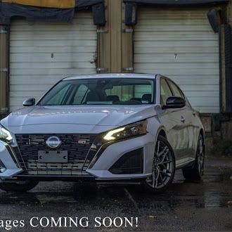 Used 2024 Nissan Rogue SV image 25